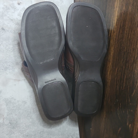 Romano Gina women’s slip on leather sandals size 7 - Picture 9 of 10